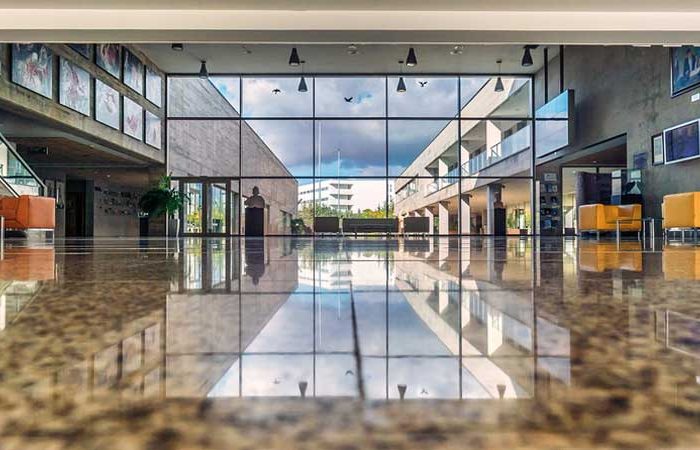 Entrance hall of JUMISC in Cáceres